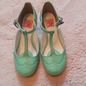 Pin Up Couture heels